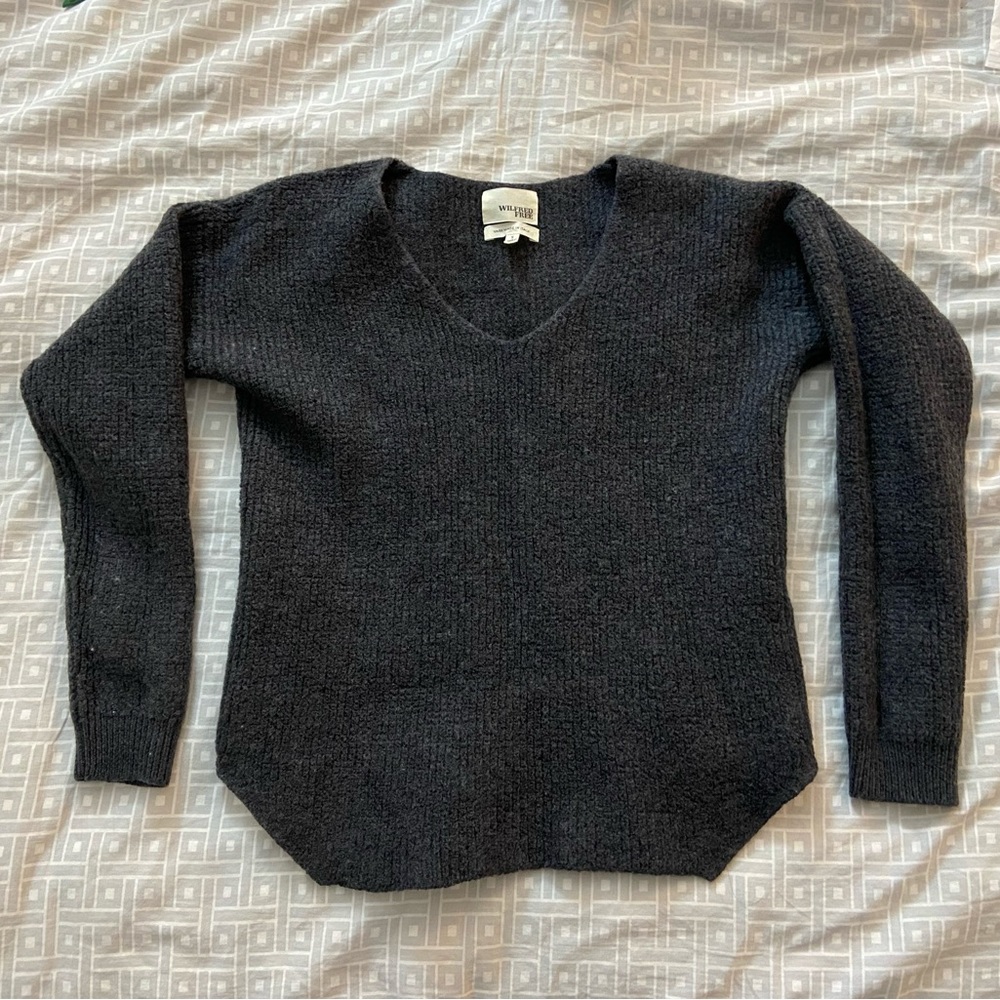 Aritzia Wilfred Free Grey 100% Wool Sweater size S